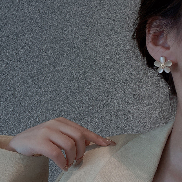 NEW Fashion Flower Opal Clip on Earrings Without Piercing for Women Jewelry Wholesale