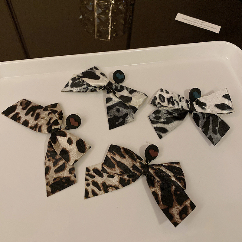 Retro Jewelry Drop Earrings New Design Leopard Print Petal Dangle Earrings For Women Girl Gifts