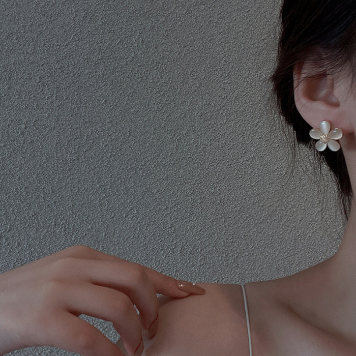 NEW Fashion Flower Opal Clip on Earrings Without Piercing for Women Jewelry Wholesale