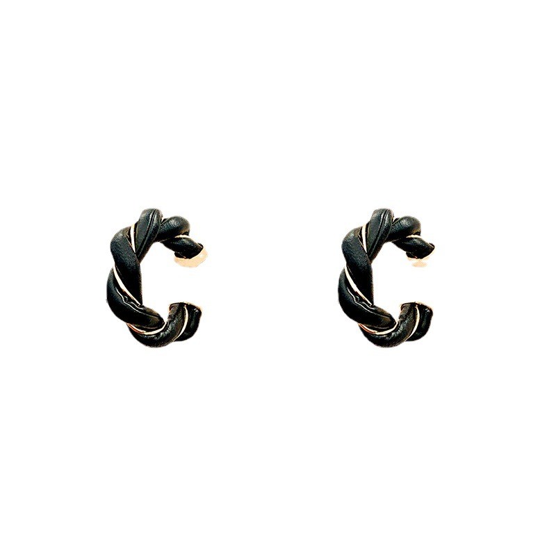 Luxury Weave Metal Leather Twisted Hoop Earrings Vintage Black White C Shape Circle Earrings for Women Girls Jewelry