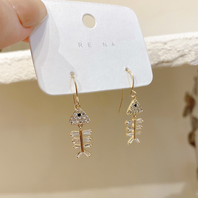 Trendy Vintage Fish Bone Shape Dangle Earrings for Women Girl Retro Drop Earrings Cute Small Object Jewelry