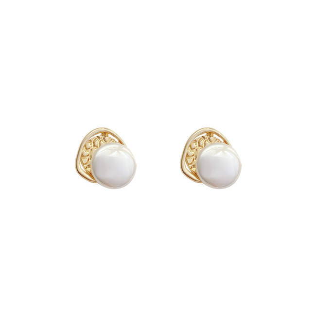 Simple Metal Flat Imitation Pearl Stud Earrings Women's Elegant Popular Holiday Jewelry Accessories