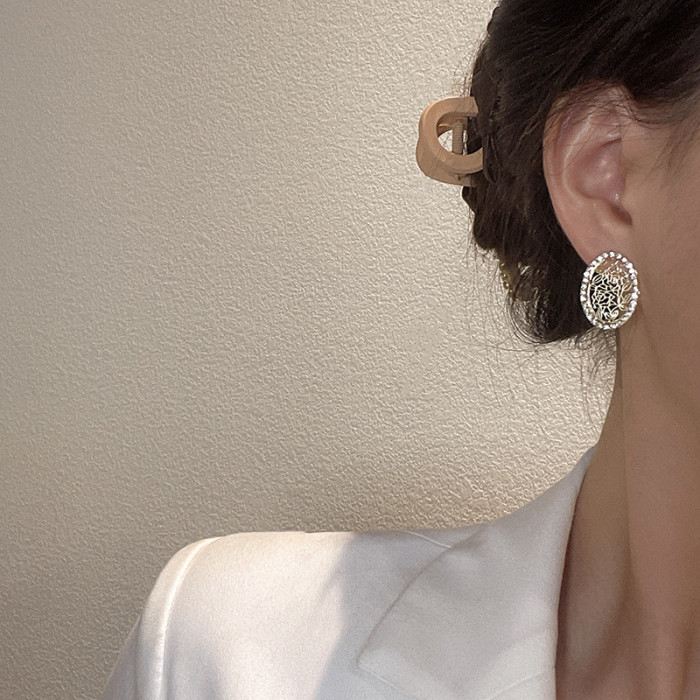 Promotion Metal Oval Rose Flower Hollow Vintage Stud Earrings Elegant Zircon Women Fashion Trendy Jewelry