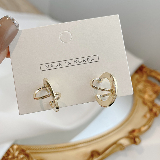Korean Geometry Metal Gold Earrings for Women Female Retro Drop Earrings Trend Fashionable Jewelry