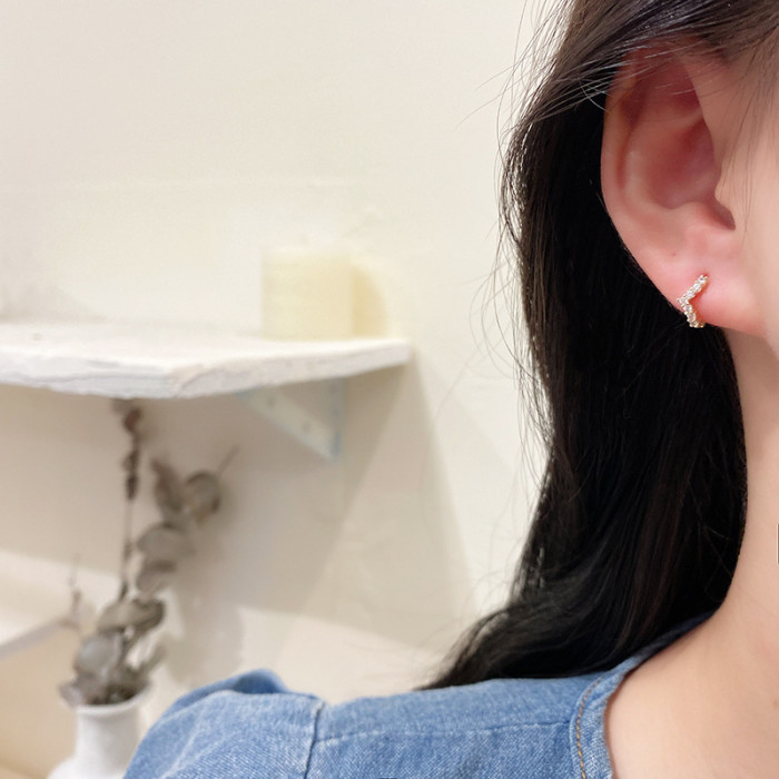Promotion Korean Woman Ear Buckle Trendy V Shaped Diamond Earrings Fashion Small Ear Bone Nail Ring