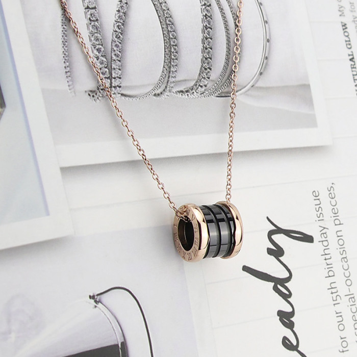 Classic Beautiful Spiral Ceramic Pendant Necklace for Women Titanium Steel Top Quality Brand Roman Numeral Necklace Jewelry