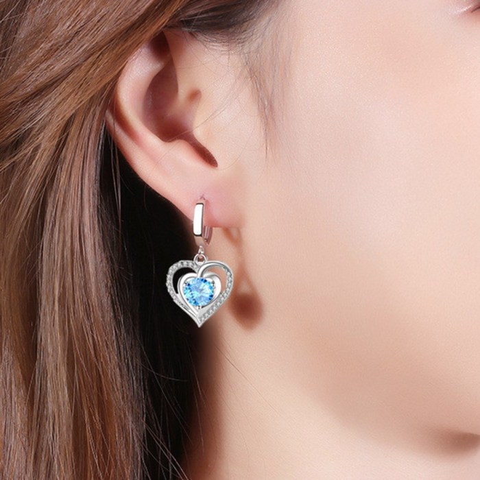 Wholesale S925 Sterling Silver Women Fashion Jewelry High Quality Blue Crystal Zircon Hollow Heart Shape Hot Selling Earrings