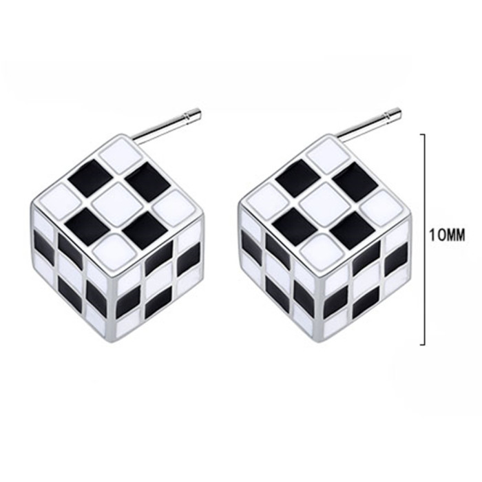 Wholesale S925 Sterling Silver Trendy Women's Fashion Jewelry Simple Retro Epoxy Black And White Plaid Square Stud Earrings