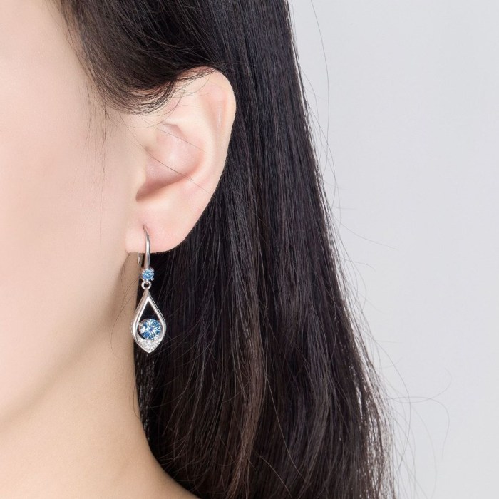 Wholesale S925 Sterling Trendy Women's Fashion Jewelry High Quality Cubic Zirconia Mid-length Tassel Earrings