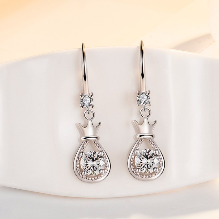 Wholesale S925 Sterling Trendy  Women's Fashion Jewelry High Quality Cubic Zirconia Crown Long Tassel Earrings