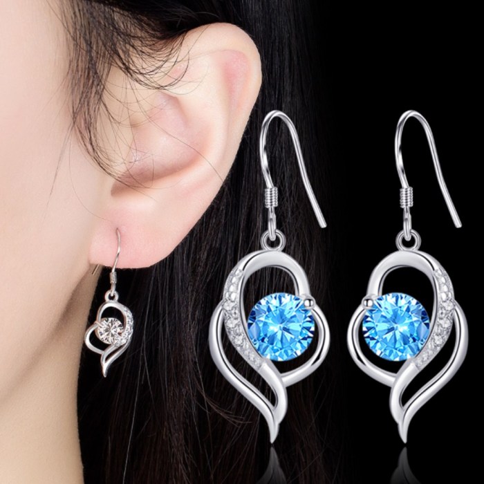Wholesale S925 Sterling Silver Trendy  Women's Fashion Jewelry Dangle Crystal Zircon Heart Love Hollow Long Tassel Hook Earrings