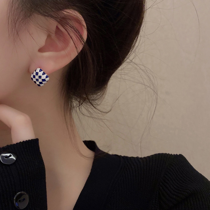 Luxury Korean Checkerboard Plaid Heart Square Earrings for Women Leopard Houndstooth Ear Jewelry Simple Gifts