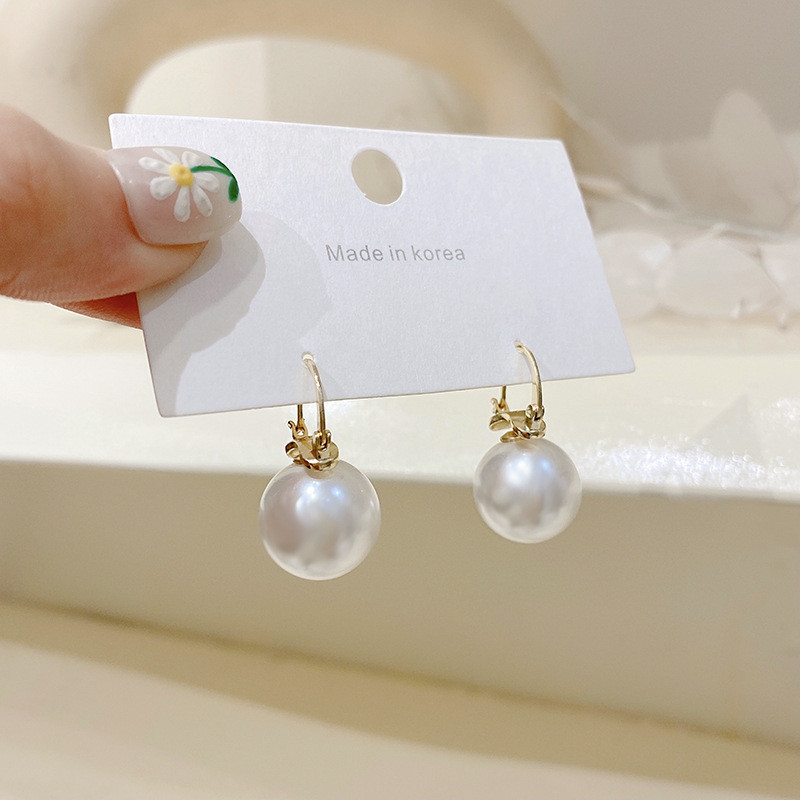 Luxury Elegant Lady Style Pearl Pendant Earrings Fashion Simple Korean Woman's Jewelry Luxury Christmas Party Unusual Earrings