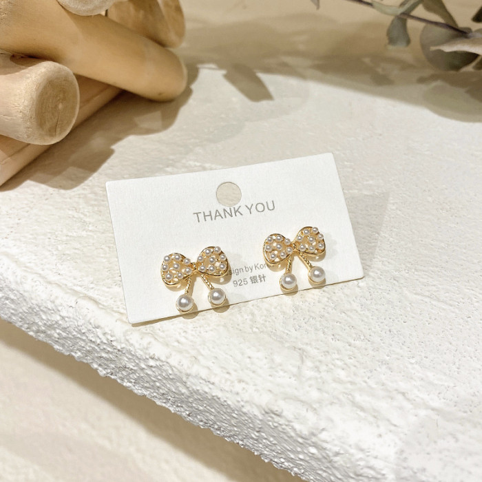New Pearl bow Stud Earrings Pearl Earring Women Girl Party Personality Temperament Jewelry Gift