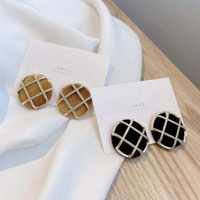 14k Gold Vintage Plaid Round Stud Earrings Plaid Light Luxury Dainty Party Wedding Jewelry Earring