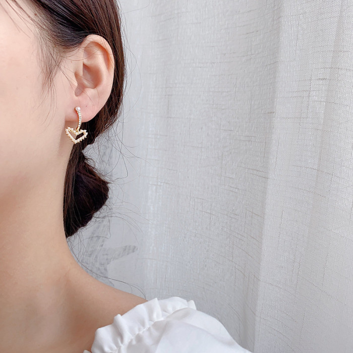 Simple Heart Pearl Rhinestones Clip Earrings for Women Fashion Statement Pearl Earrings Party  Jewelry Trendy  Accessorie