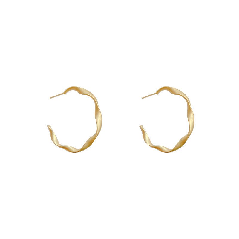 Prevent Allergy Stud Earrings for Women Vintage Elegant Gold Plated Twisted C Shape Bride Jewelry