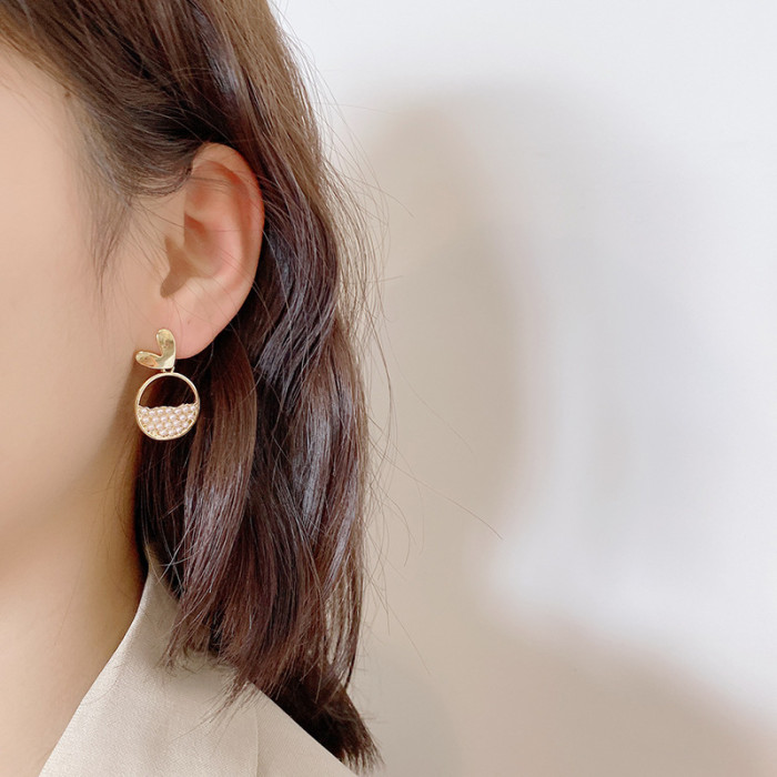 2020 Korean New Simple Geometry Earrings Fashion Temperament Sweet Pearl Heart Earrings Female Jewelry