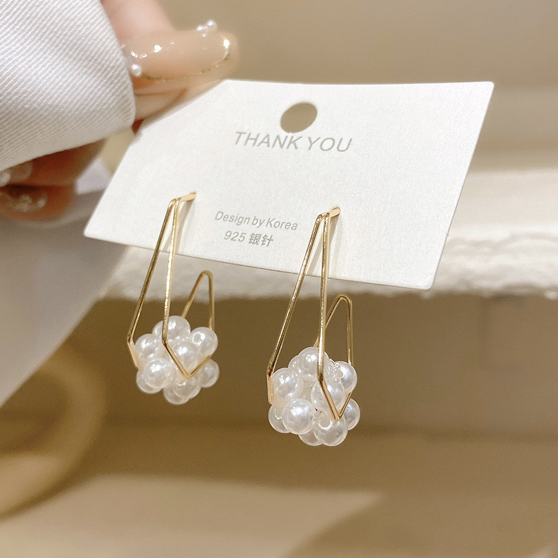 Hollow Out Pearl Ball Earrings Women Gold Color Exaggeration Big C Shape Earring Europe Fashion