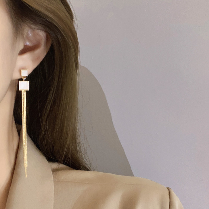Korean Style Gold Tone Geometric Square Earrings Trendy Long Curved Tassel Earrings Wholesale Jewelry