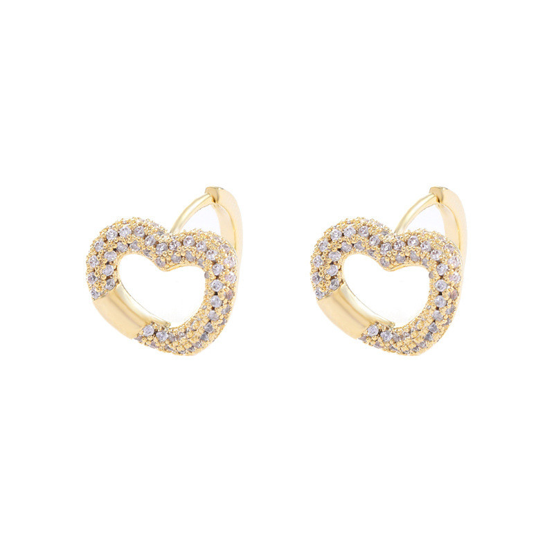 Luxury Hollow Heart Large Hoop Earrings for Women Exaggerated Classic Retro Charm Ear Jewelry