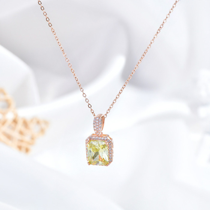 Yellow Color Perfume Bottle Pendant Zircon Simple Chain Necklace Lady Gift Jewelry