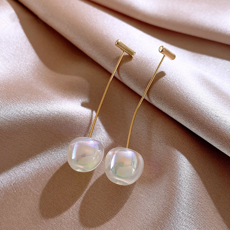 Creative Mermaid White Pearl Cherry Pendant Gold Dangle Earrings For Women Elegant Design Sense Personality Party Jewelry