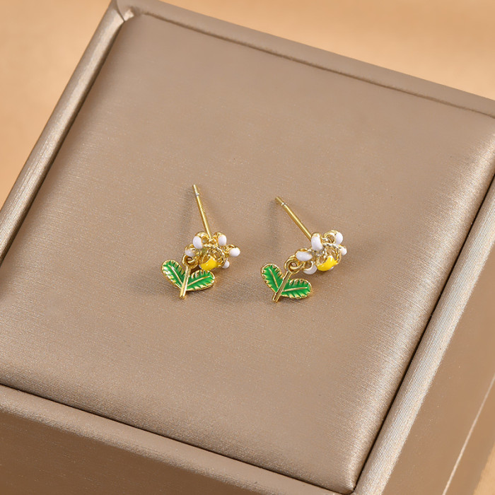 Enamel Daisy Flower Ear Stud Cute Jewelry for Children Girls Gifts New Design Ear Accessories