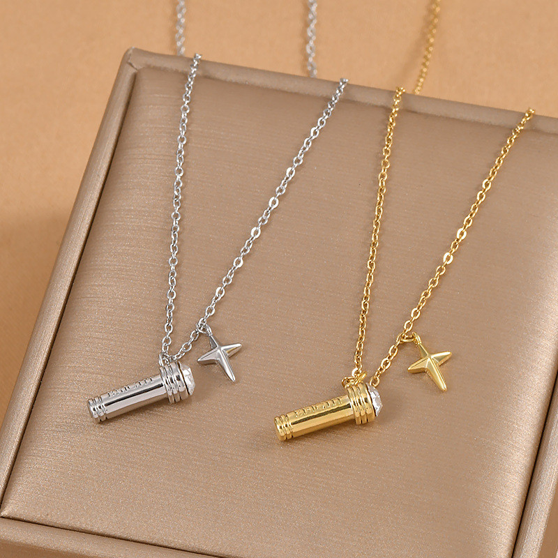 Stainless Steel Microphone Pendant Necklace for Men Gold Star Pendant Fashion Luxury Hip Hop Rock Rhinestone Jewelry