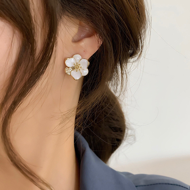 Fashion Silver Color Enamel Flower Elegant White Flower Stud Earrings Jewelry Drop Shipping