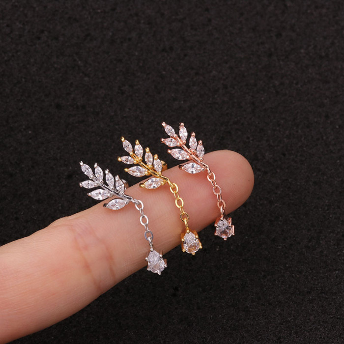 One Piece Personality Leaf Earrings for Women Gift Fashion Jewelry Novelty Shiny Star Stud Earrings