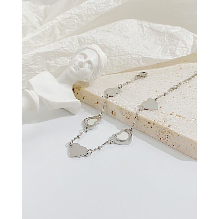 Luxury Minority Design  Simple All-Match Heart Love Heart Fritillary Stainless Steel Bracelet for Women 1289