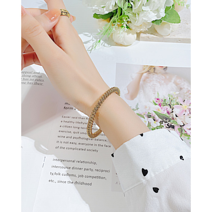 Ornament Hot Selling Hip Hop Stainless Steel Rose Gold Plated Simple Titanium Steel Bracelet For Women 1271