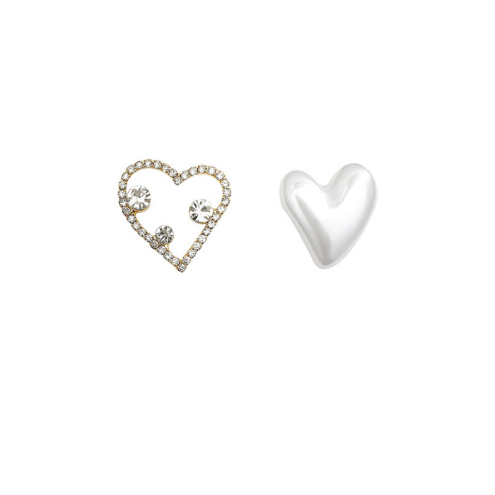 Fashion Asymmetric Personality Heart Shape Pearl Earrings Female Geometry Hollow Out Stud Earrings Women Accessories