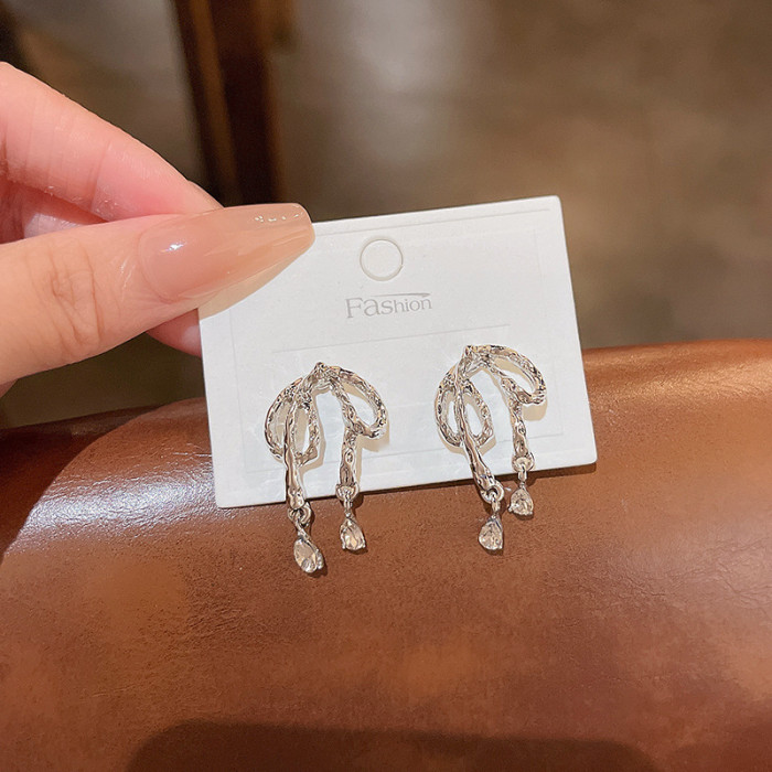 2022 Elegant Silver Color Zircon Bow Earrings Korean Fashion Statement Small Stud Earrings For Woman Girls Vintage Jewelry Gifts