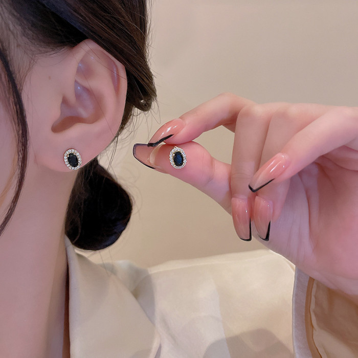 Fashion Shiny Black Oval Zircon Crystal Earring Stud Charm Simple Korea Ear Jewelry for Lady Girls