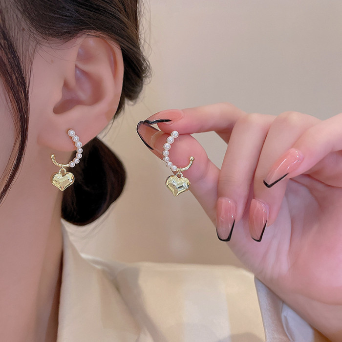 Wholesale 2022 Trendy Korean Fashion Luxury Heart Pearl Earring for Women Girls C Shape Elegant Aesthetic Vintage