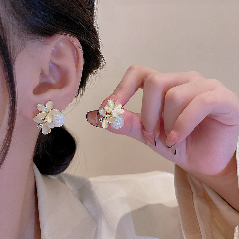Wholesale Elegant Opal Imitation Pearl Flower Stud Earrings For Women Korean Unusual Wedding Party Jewelry
