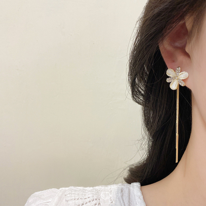Wholesale Korean Personality Earrings for Women Fashion Tassel Flower Wholesale Shining Zircon Accessories Gift