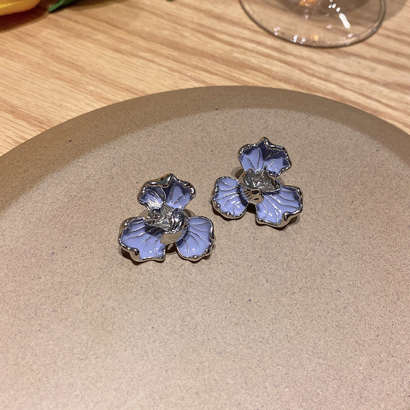 Retro Camellia Dark Blue Flower Earrings Temperament Luxury Unique French Enamel Flower