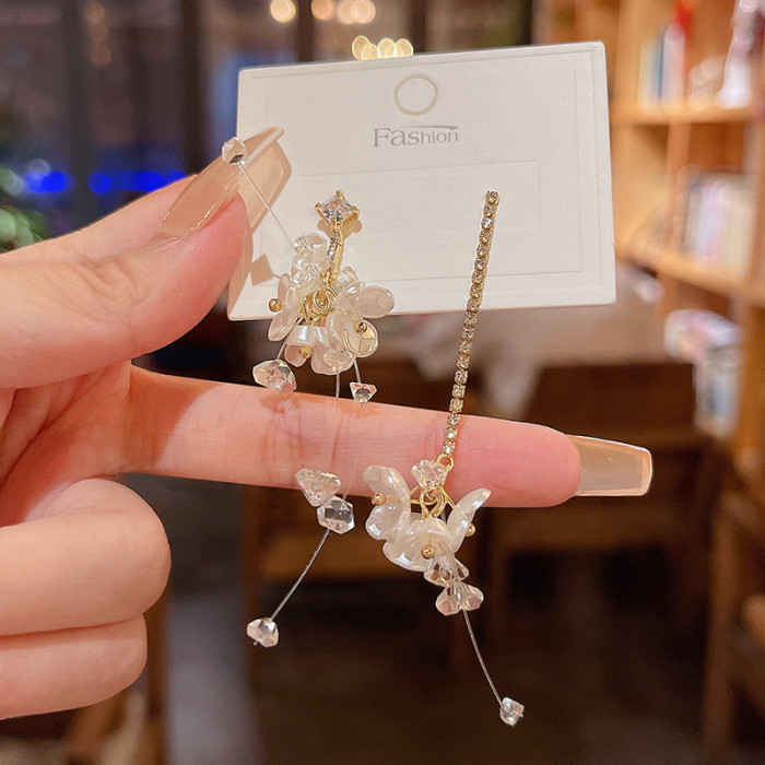 French Temperament Flower Petals Long Tassel Earrings Small Incense Wind Asymmetric AB Fresh Sweet Girl Ear Jewelry