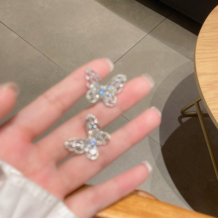 Korean Exquisite Butterfly Stud Earrings For Women Shiny Crystal Zircon Hollow Butterfly Versatile Girls Party Jewelry