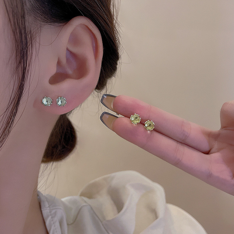 Round Stone Olive Green Zircon Screw Back Earrings for Women Vintage Fashion Silver Color Crystal Gift