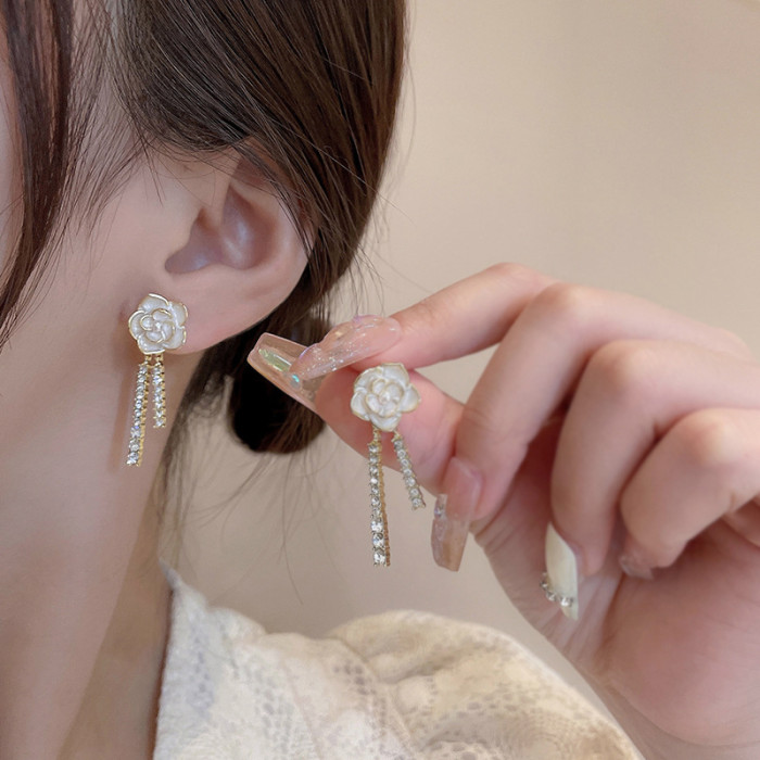 Retro White Enamel Camellia Tassel Earrings Temperamet Long Pendant Nail Korean Fashion Jewelry