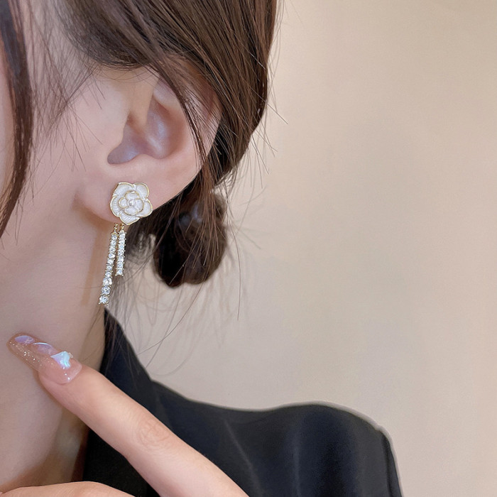 Retro White Enamel Camellia Tassel Earrings Temperamet Long Pendant Nail Korean Fashion Jewelry