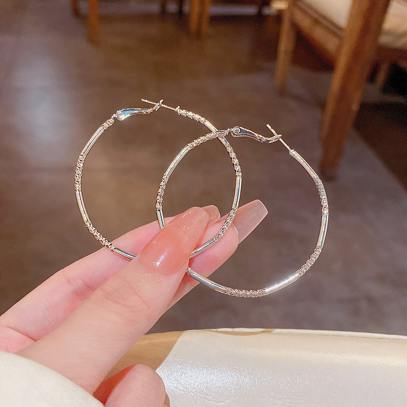 2022 Trend Exaggerated Big Thin Hoop Earrings For Women Simple Shiny Starry Large Circle Party Jewelry