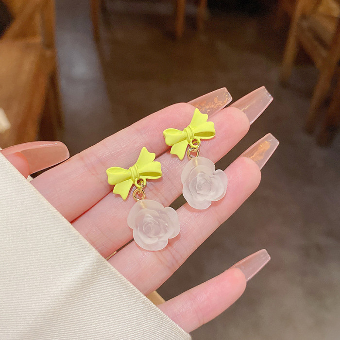 Design Sense Bow Flower Pendant Earrings Korean Fashion Jewelry for Womans Party Accessories