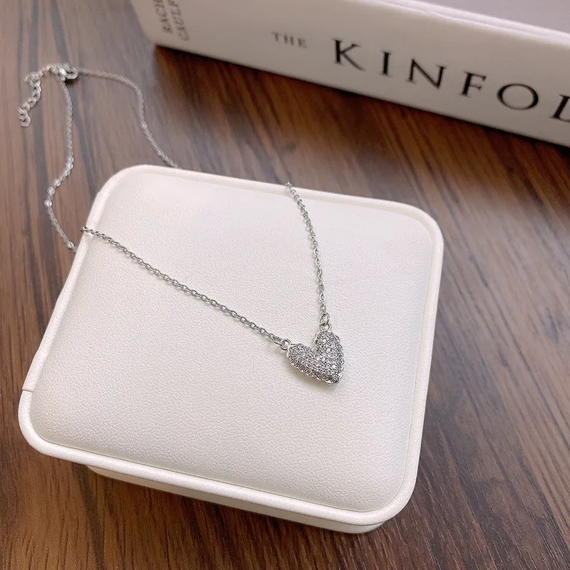 Luxury Bling AAA Zircon Love Heart Shape Necklace High Quality Exquisite Feminia Women Choker Wedding Bridal Jewelry Pendant