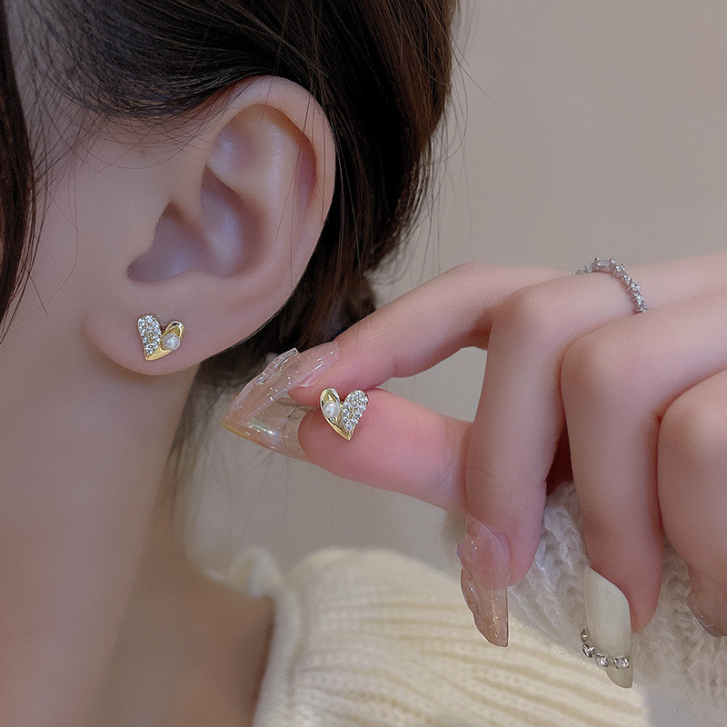 Cute Zircon Heart Pearl Earrings for Women Jewelry Romantic Minimalist Style Unique for Lady