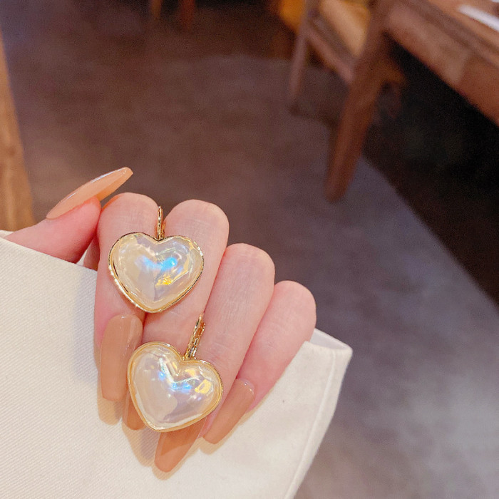 French Simple Color Pearl Heart Hoop Earring for Women Love Shape Fantasy Ear Buckle Charm Fine Jewelry 2022